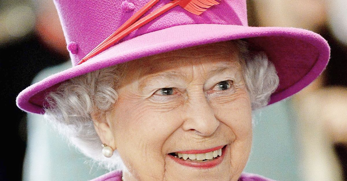 Изписаха Кралица Елизабет след първата й нощ в болница от 8 години насам