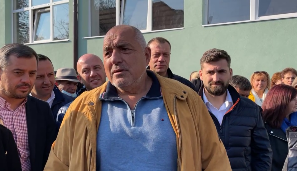 Борисов: След като пандемията отиде на върха - затваряш, това са нерешителни хора (ВИДЕО)