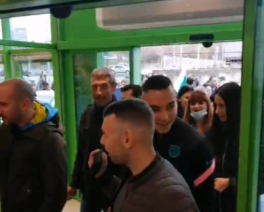 Протестиращи срещу зеления сертификат нахлуха в магазини в Шумен (ВИДЕО)