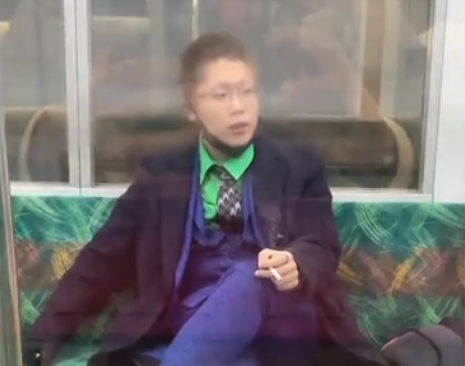 Японецът, който нападна хора във влака в Токио, имитирал Жокера