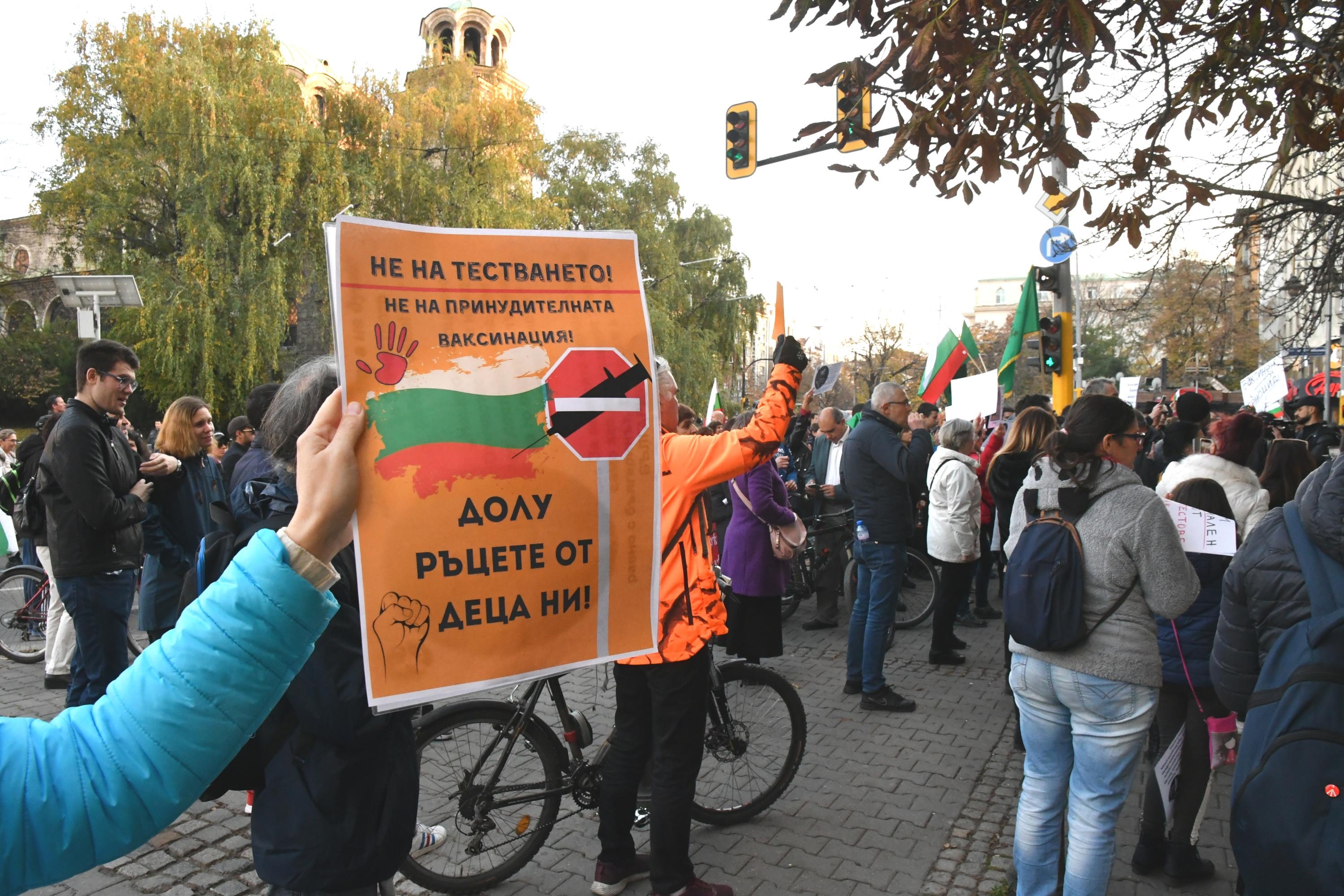 С COVID болни пълнят и операционните