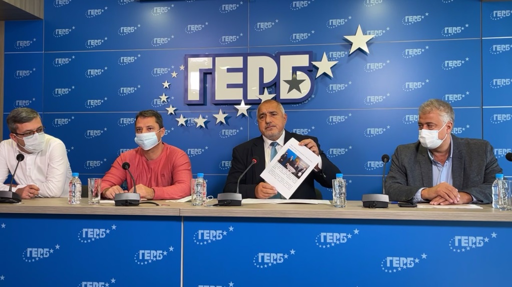 Борисов отговори на Рашков: Кажи на коя банка съм собственик, за да мога да ви осъдя (НА ЖИВО)