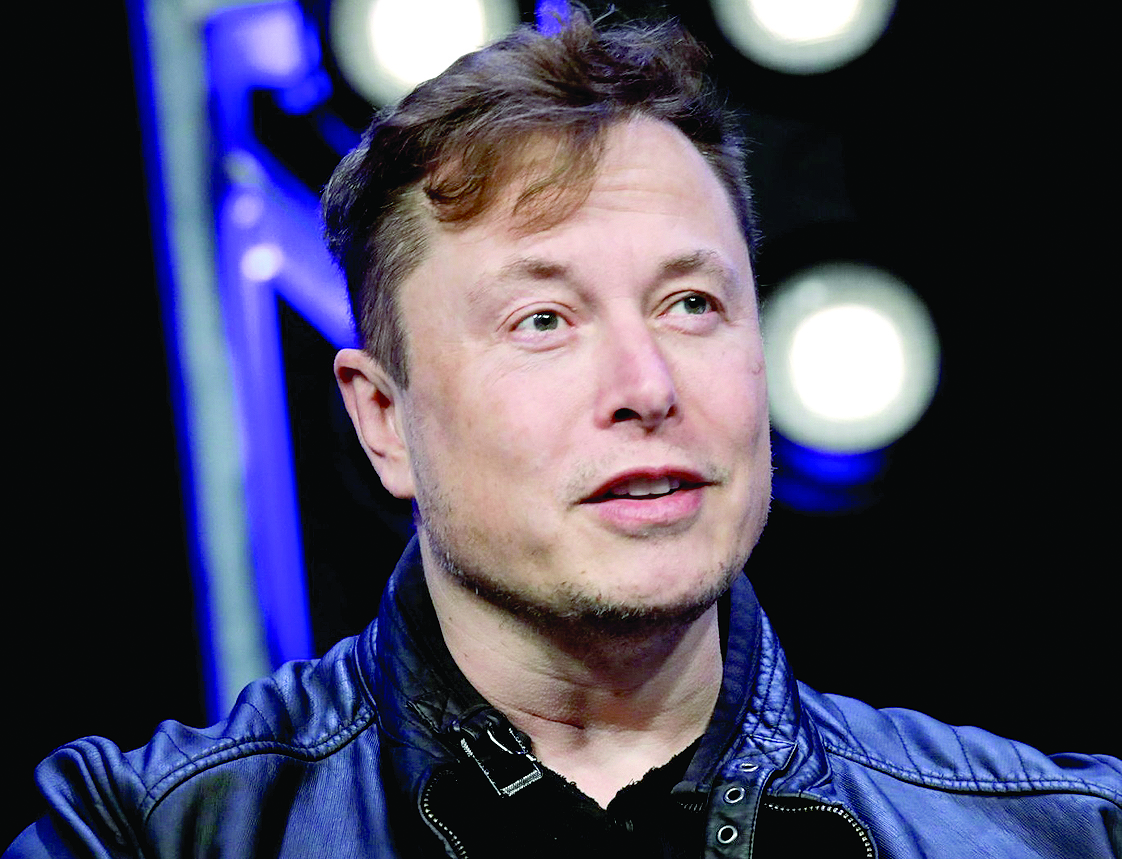 След допитване в Туитър: Илон Мъск бе посъветван да продаде 10% от акциите си в Тесла