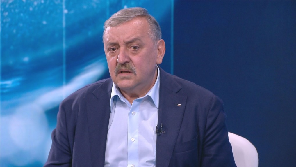 Проф. Кантарджиев: Броят на починалите от Covid-19 ще се увеличава още известно време