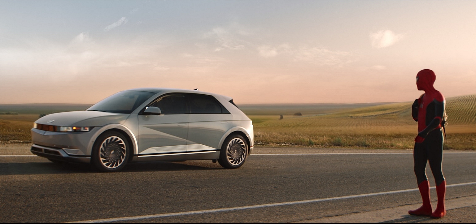 Спайдърмен кара Hyundai