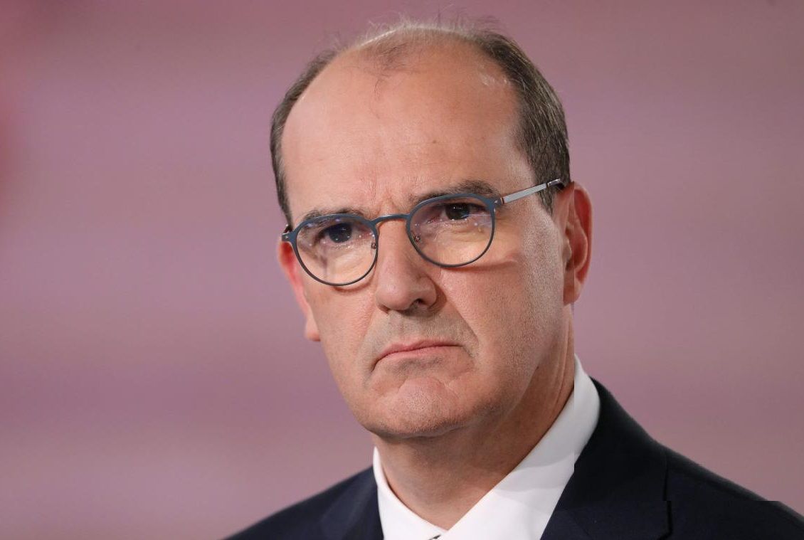 Френският премиер е с коронавирус