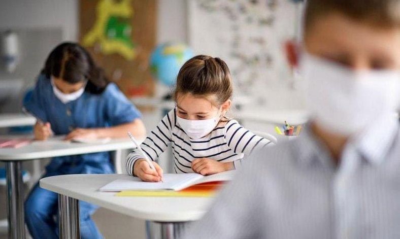 Учениците със зелен сертификат се връщат в клас без тестване