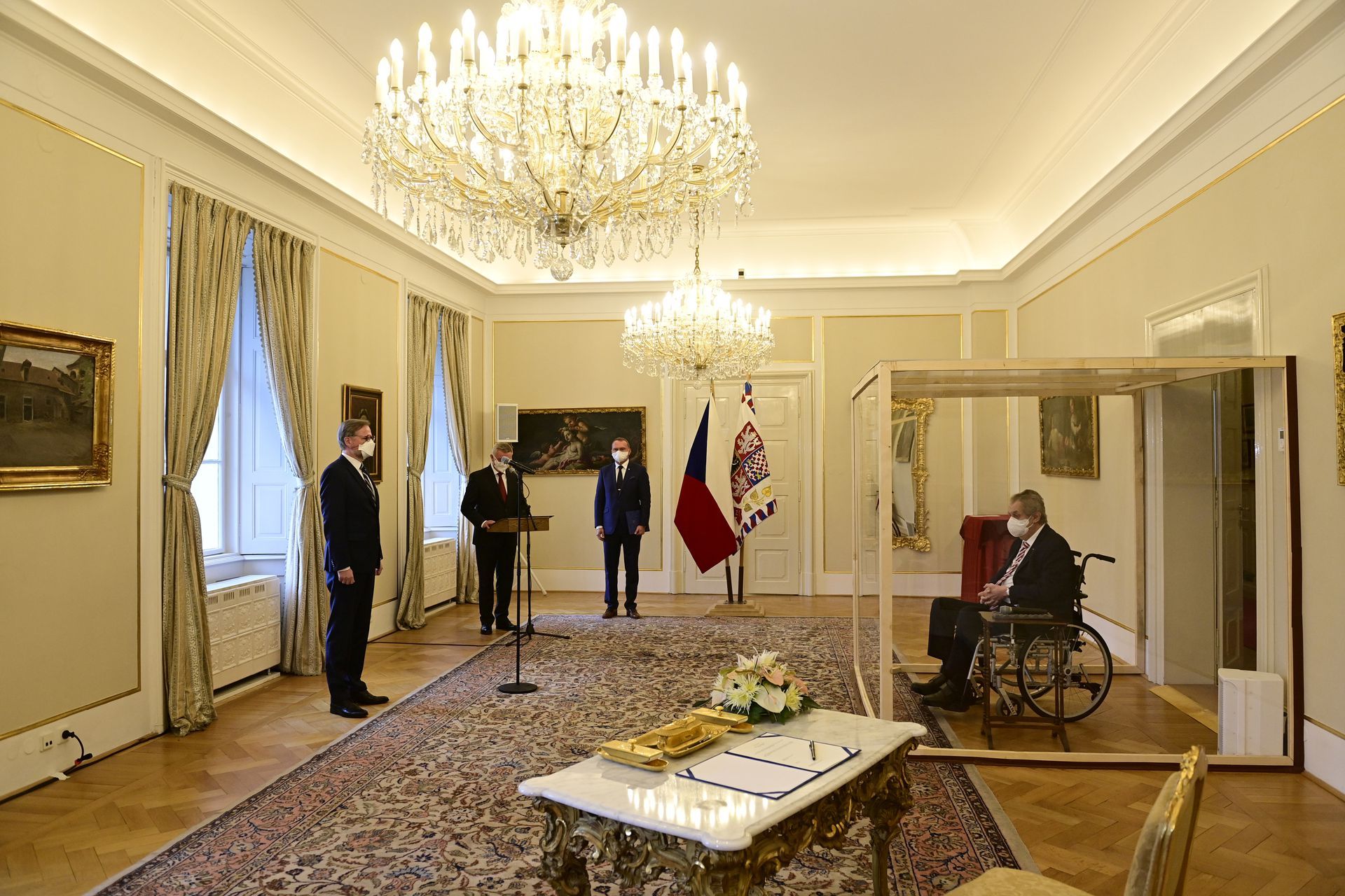Петр Фиала назначен за премиер на Чехия (обзор)