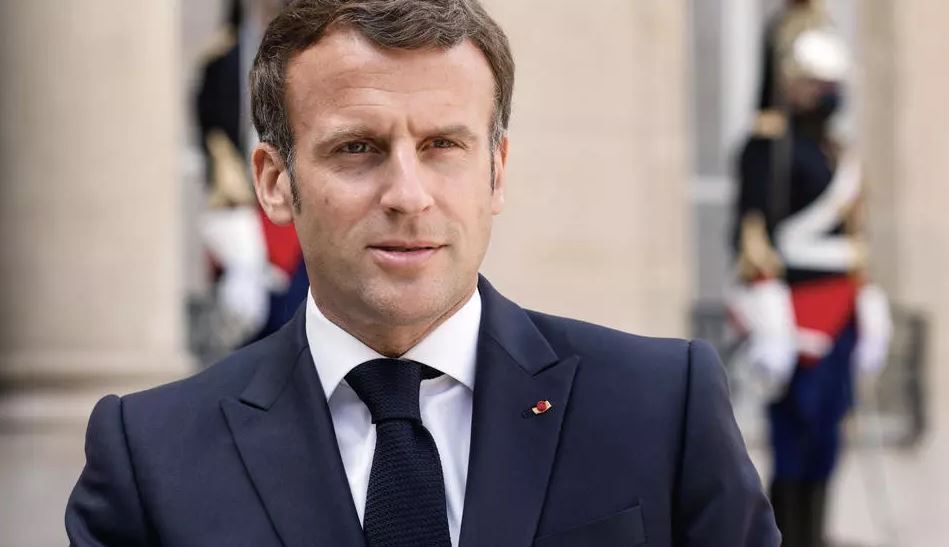 И Макрон си удари бустерна доза