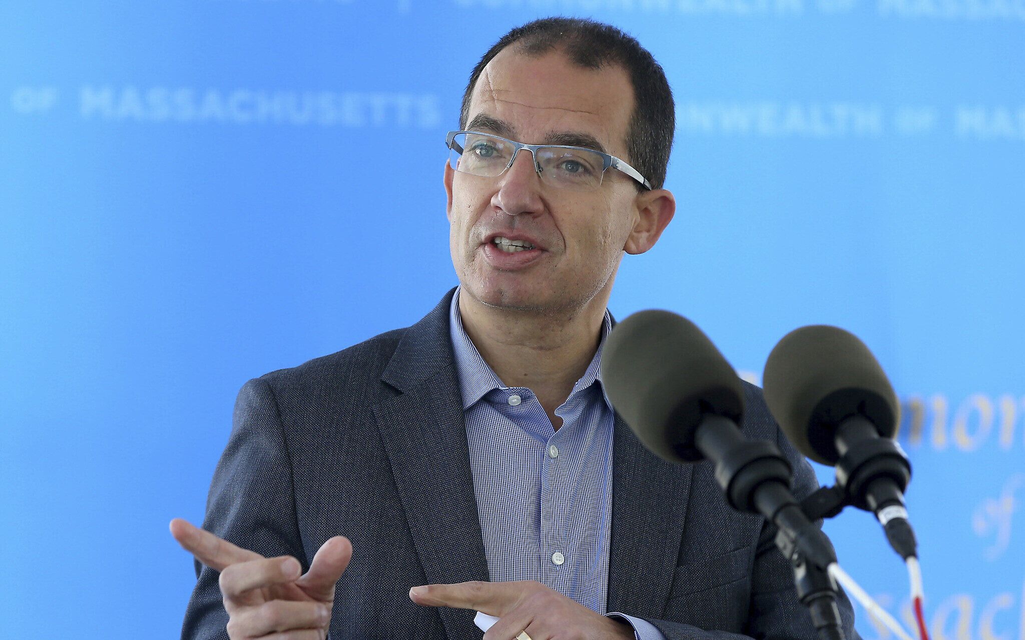 Фармацевти: Омикрон намалява защитата на препаратите ни (обзор)