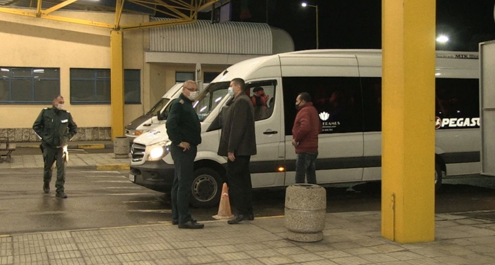 Евакуираните от РЮА българи вече са у нас, тестовете им за COVID-19 са отрицателни
