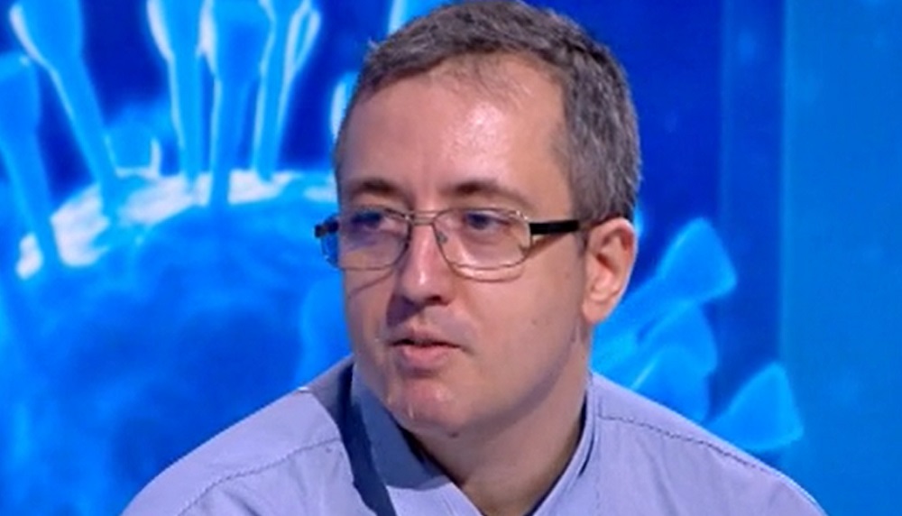 Математикът Лъчезар Томов: Ако няма мерки, може да има нова мощна вълна заради "Омикрон"