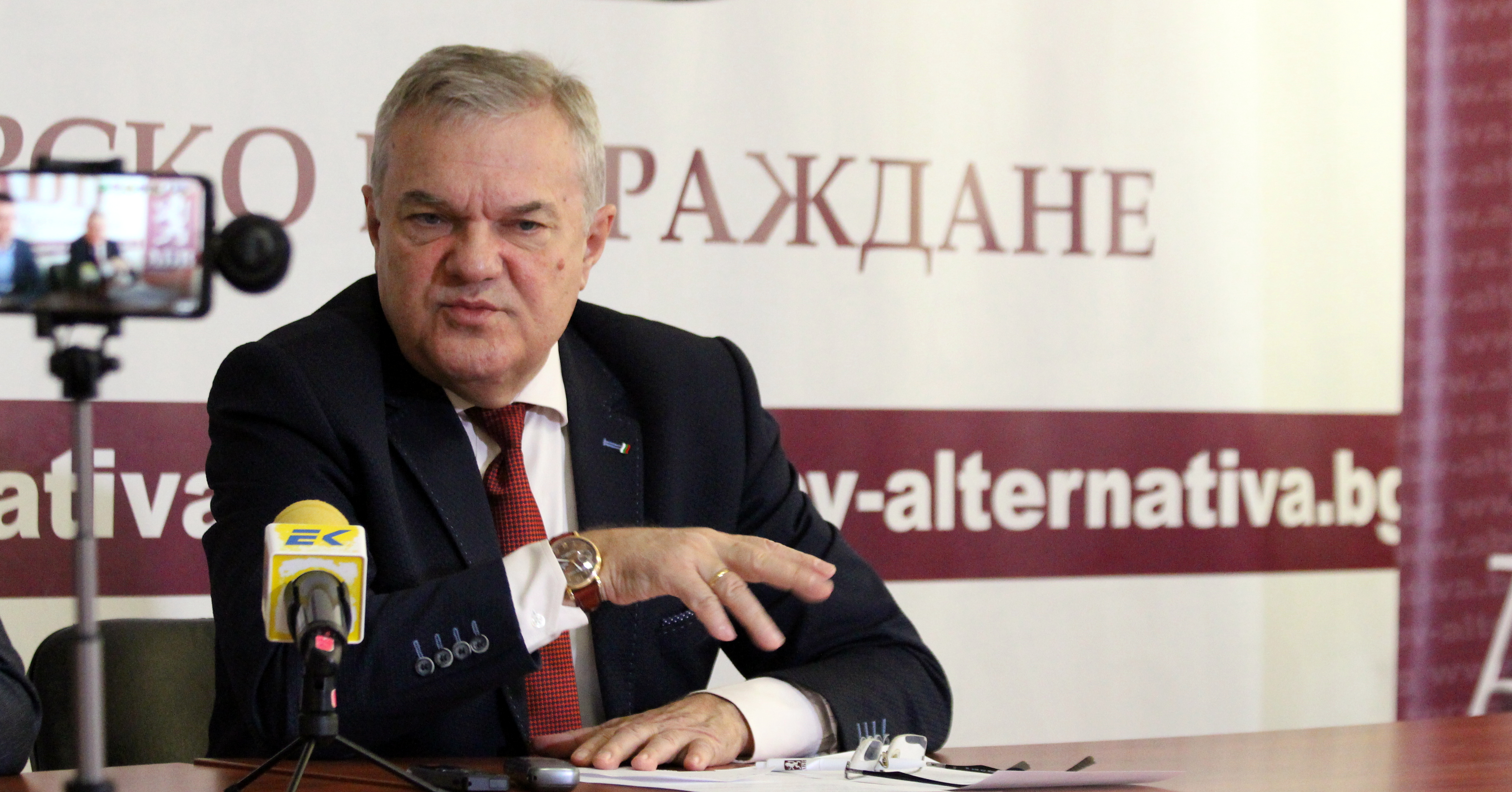 Румен Петков: Министърът на здравеопазването трябва да бъде отстранен незабавно