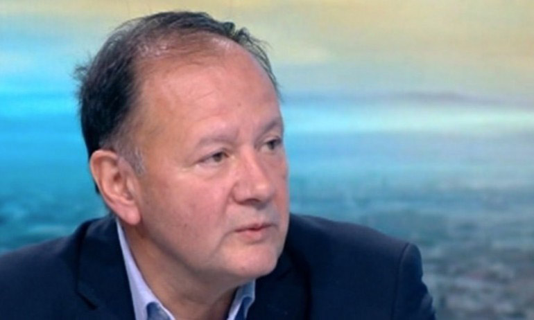 Михаил Миков: Тежестта на БСП пада, партията се превръща в "златен пръст"