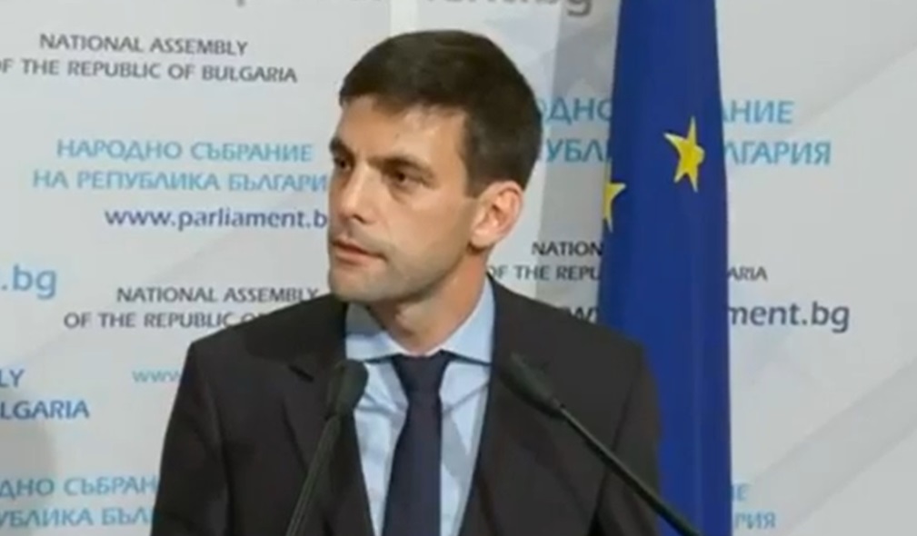Никола Минчев: Не се чувствам по-голям от другите, ще се съветвам с Ива Митева