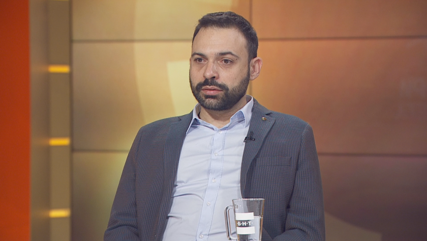 Шефът на Националната референтна лаборатория: Омикрон няма да подпомогне груповия имунитет