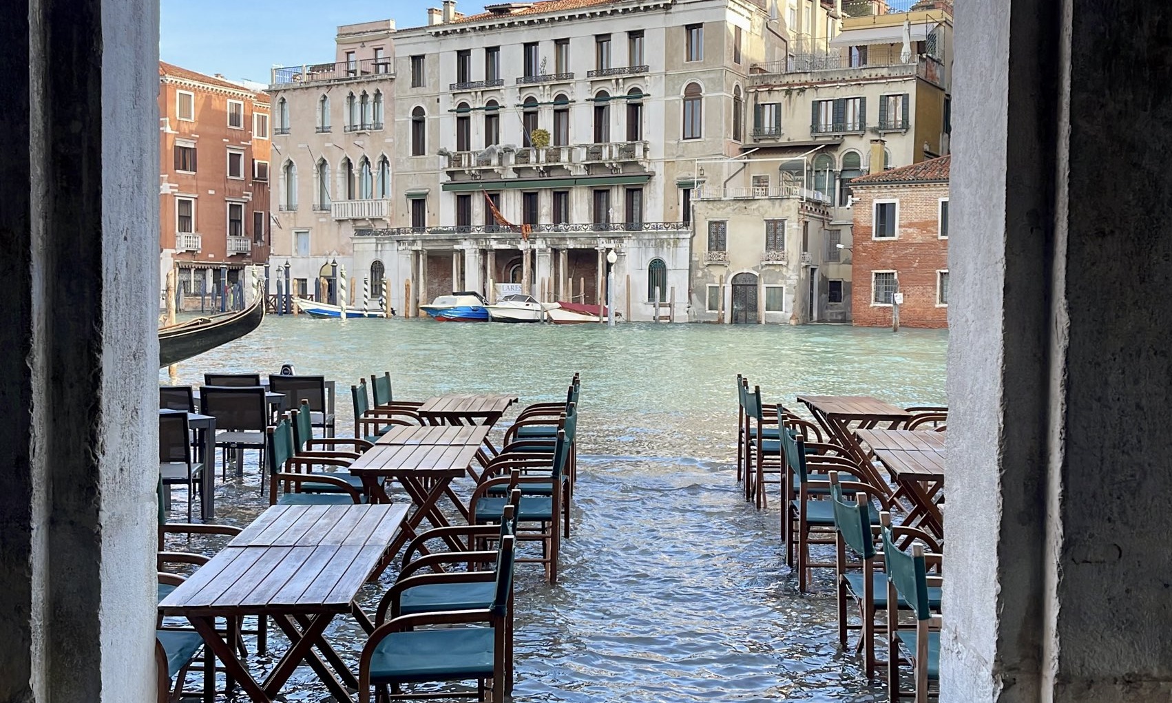 Приливът отново наводни Венеция