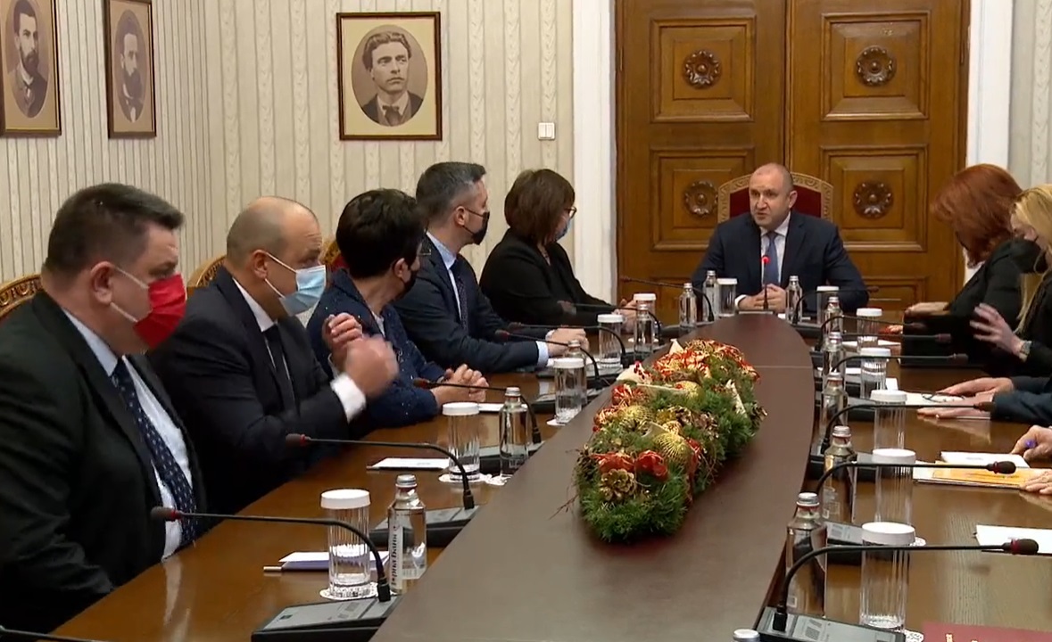 Радев към БСП: Новото управление има нужда от силен социален вектор (ВИДЕО)
