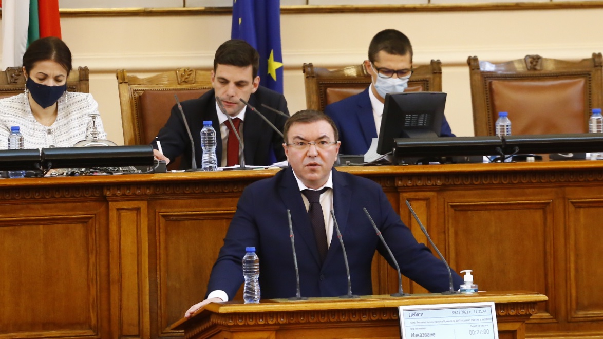 Костадин Ангелов: Отказът от въвеждането на зелен сертификат в НС е срам и позор