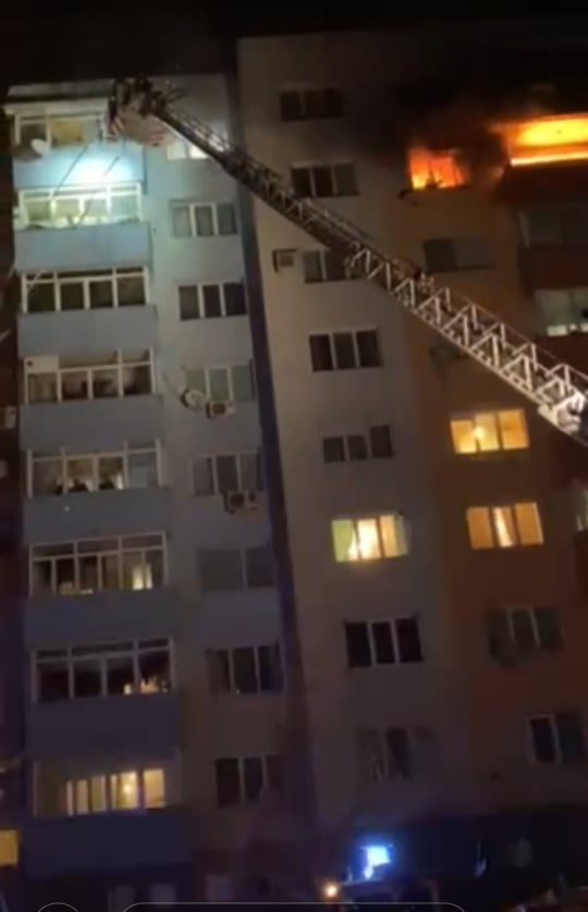 Трагедия в Благоевград,две жертви на пожар в панелен блок,търсят трети човек