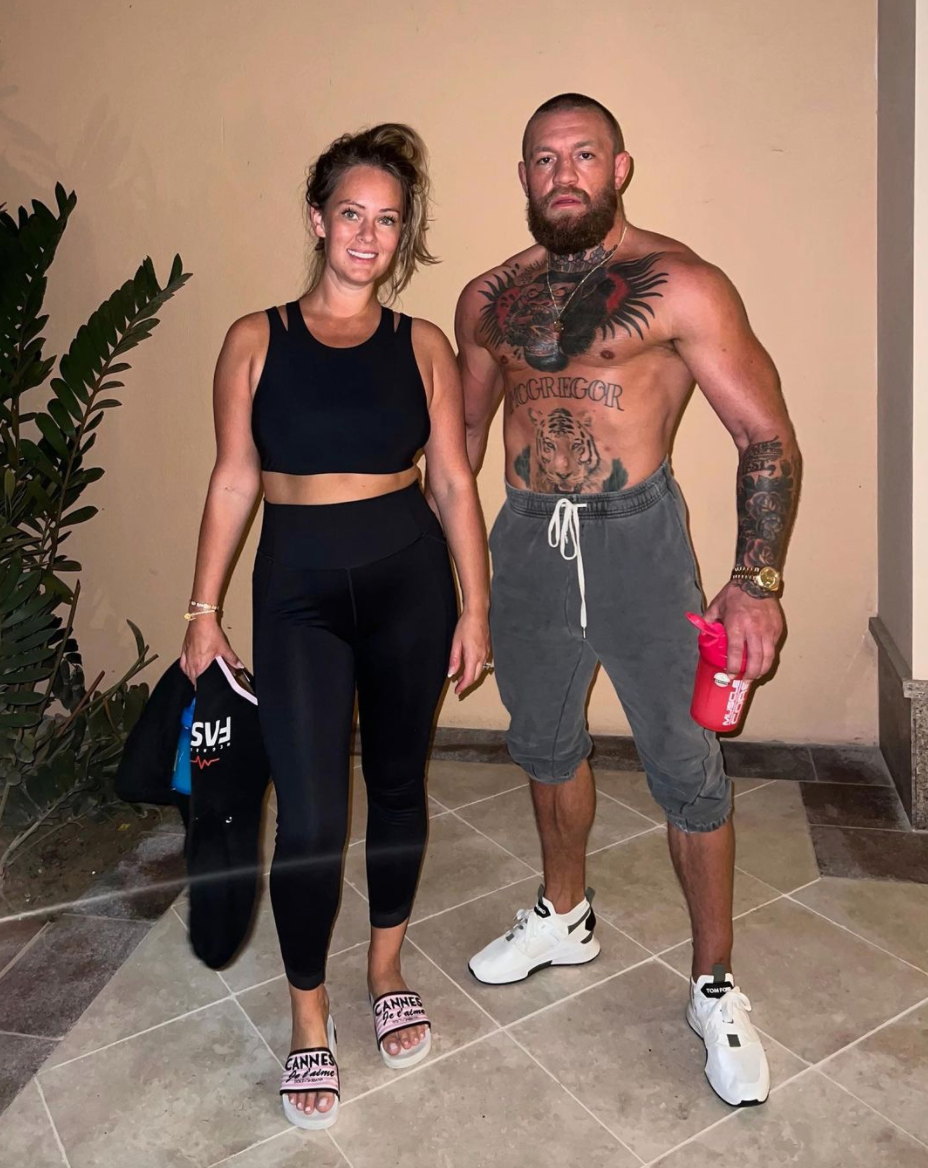 Бившият шампион на UFC Конър Макгрегър е решил да отиде в по-горна категория