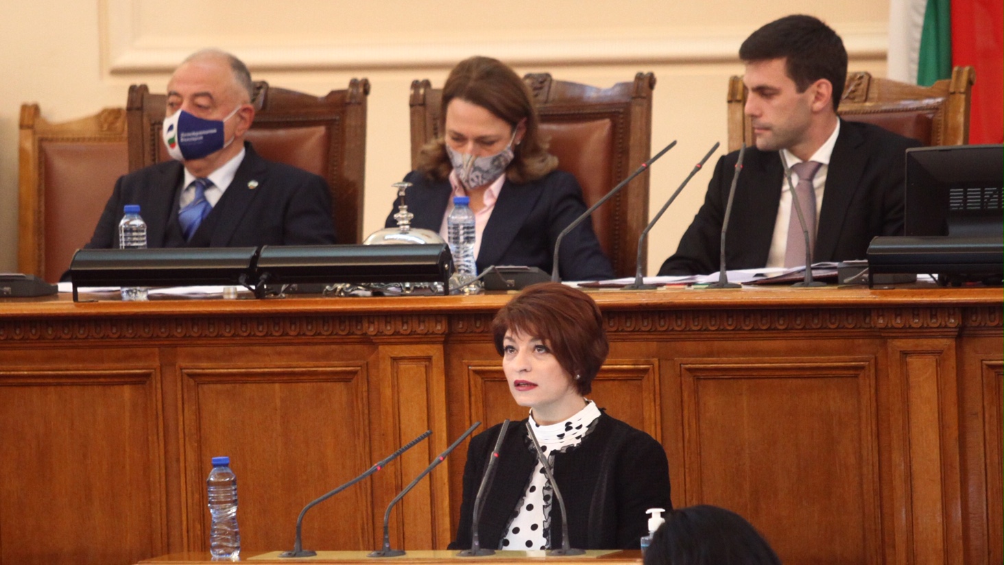 Десислава Атанасова, ГЕРБ: Служебните кабинети сътвориха безпрецедентен хаос