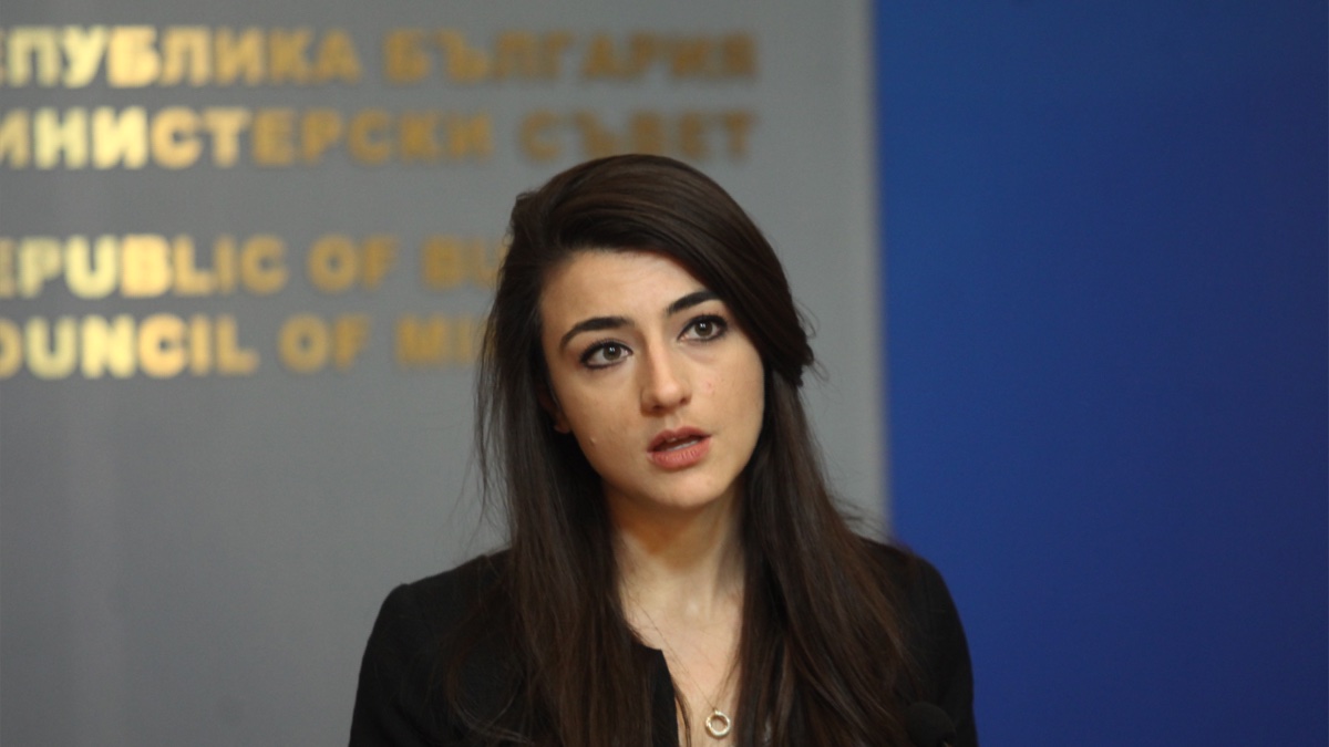 Лена Бориславова: Няма да има увеличение на тока от Нова година