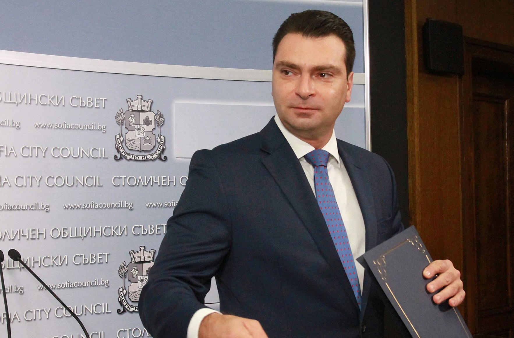 Калоян Паргов: Недопустимо е питания към кмета Фандъкова се бавят повече от месец