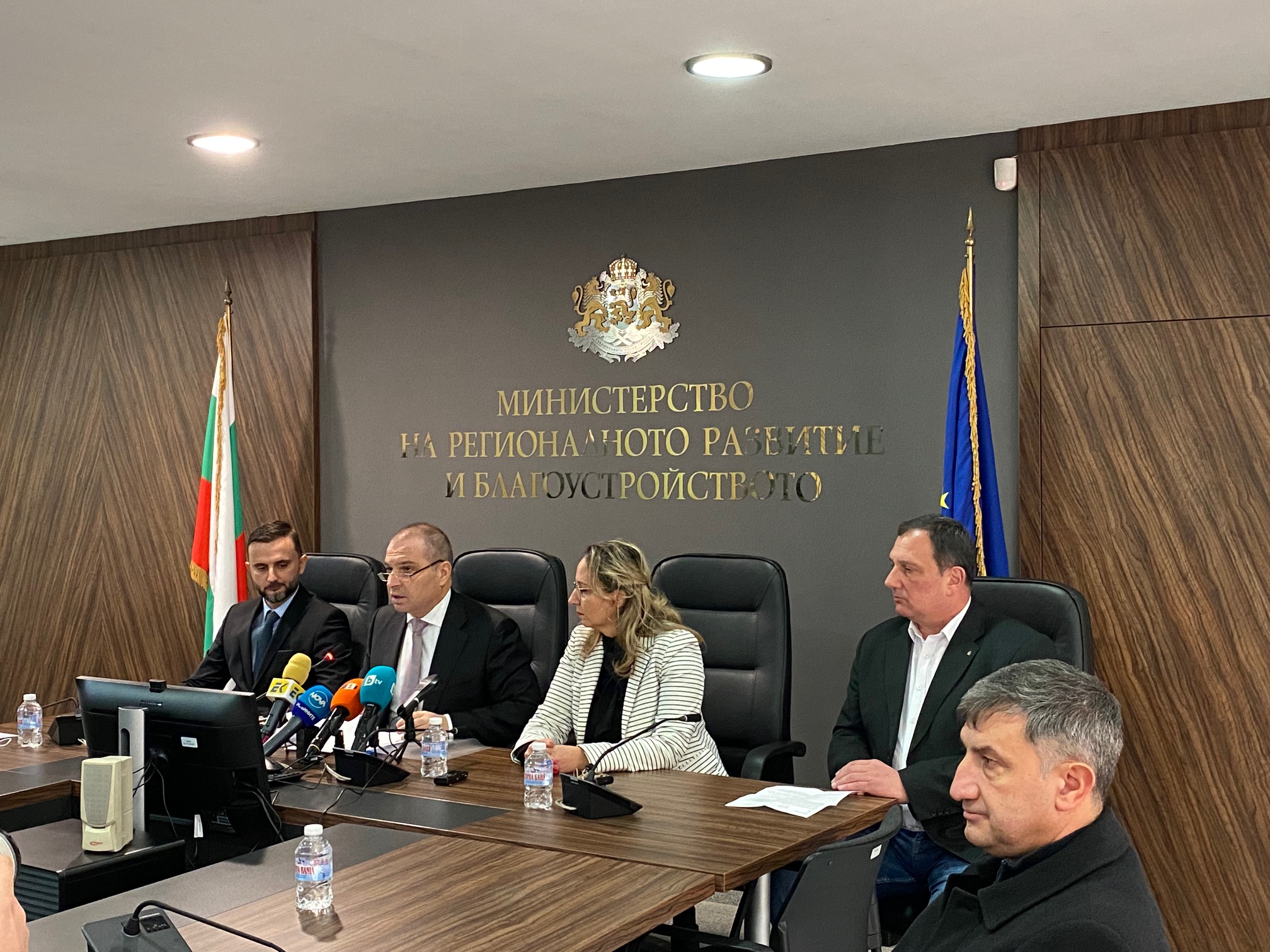 Уволняват служителя на БГТОЛ след скандала на „Дунав мост“