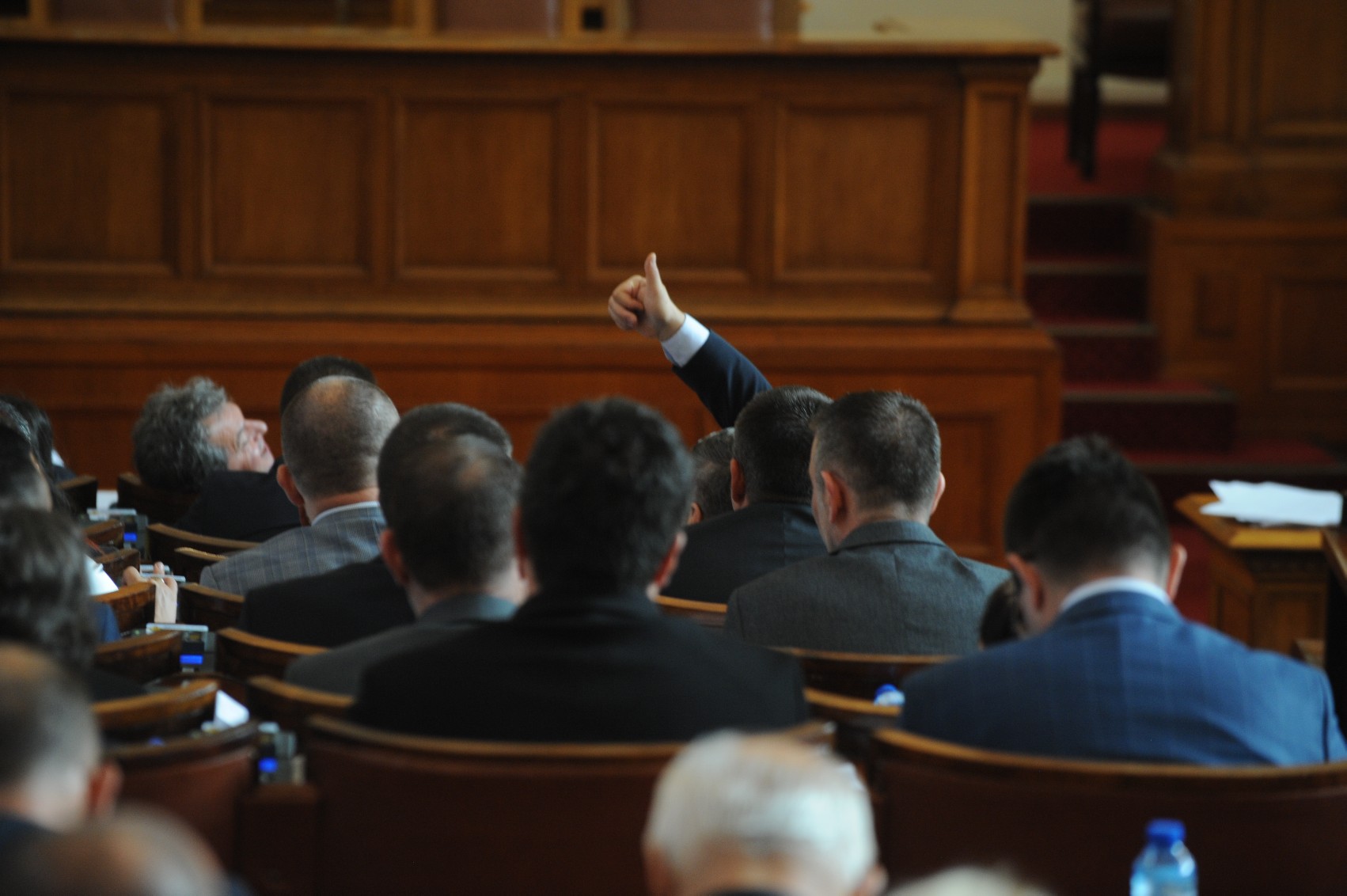 Мнозинството в НС отхвърли предложението на "Възраждане" за анкетна комисия за машинното гласуване