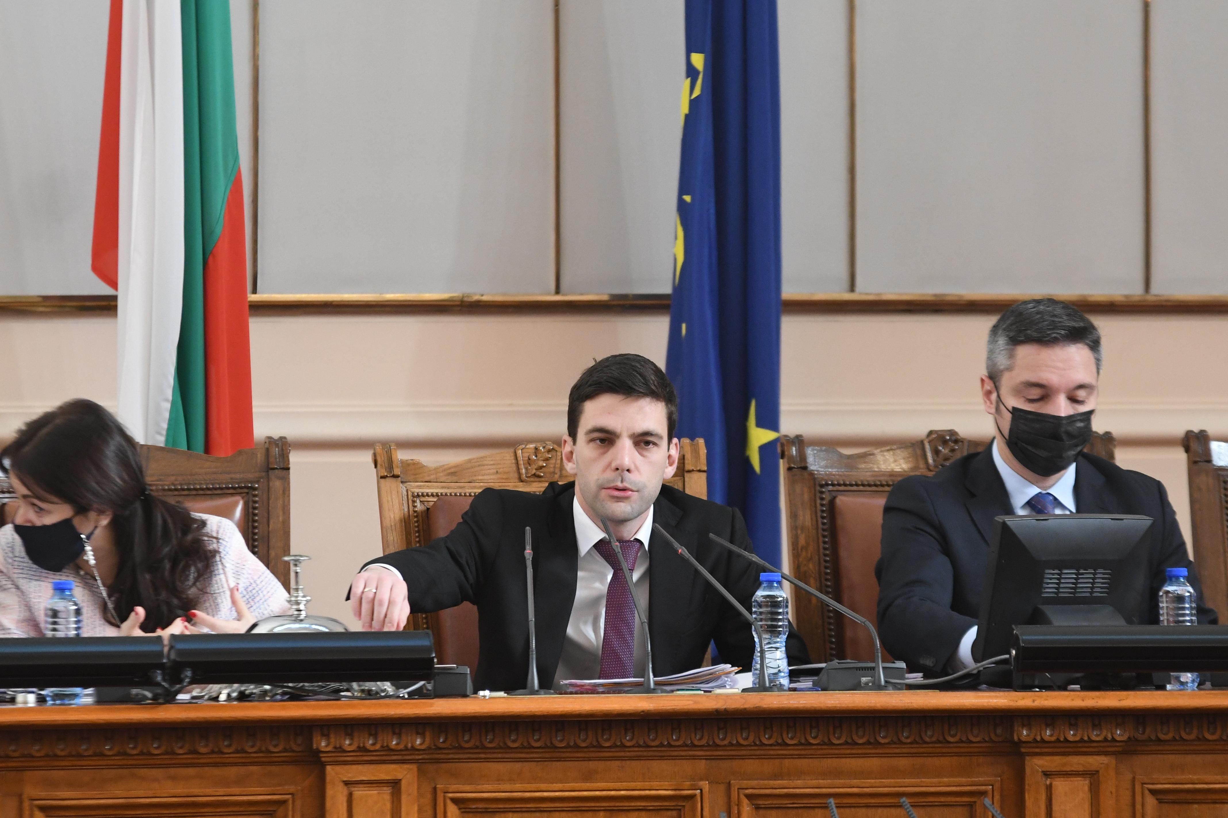 От 30 г. опозицията за пръв път без шефове на комисии в НС