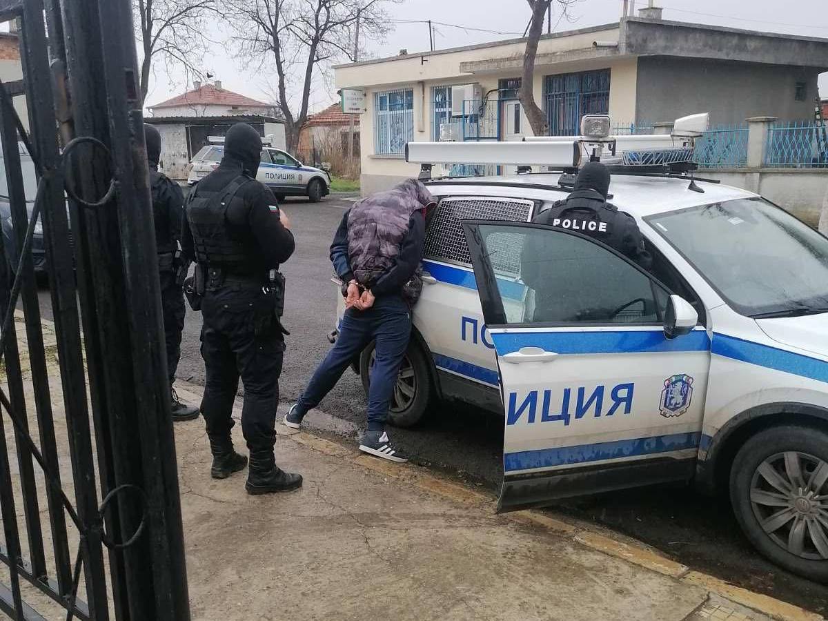 Разбиха канал за бежанци: 500 евро на мигрант от Турция до България
