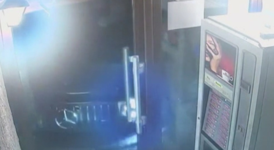 Мъж опита да влезе с джипа си в заведение в Студентски град