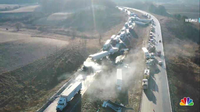 Тежка верижна катастрофа с около 100 коли и камиони в САЩ (ВИДЕО)