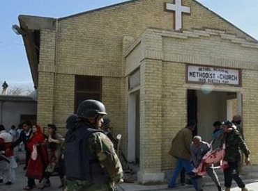 Въоръжени нападатели застреляха пакистански войник близо до границата с Афганистан