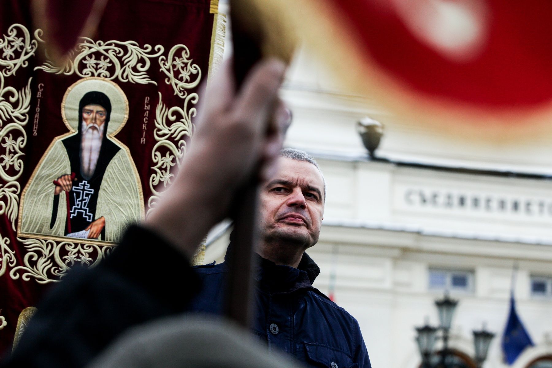 „Възраждане“ насрочи революцията за 12 януари