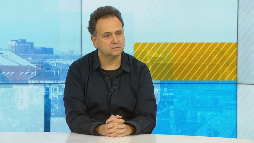 Проф. Доброслав Кюркчиев: Т-клетъчният имунитет не е променен срещу Омикрон