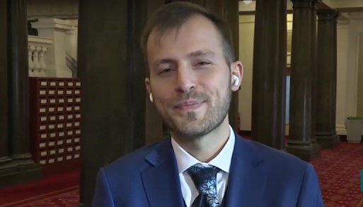 Искрен Митев, ПП: Министерство на финансите не спира да работи по бюджета