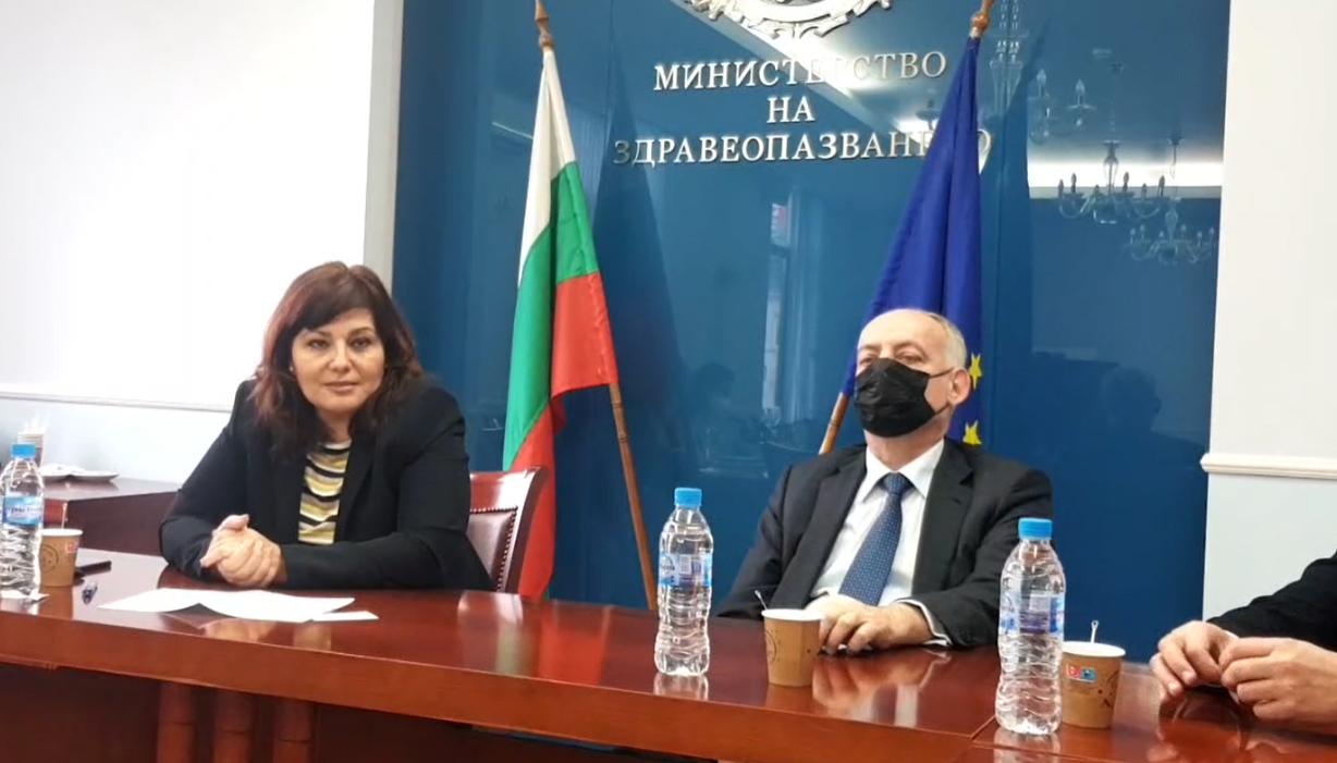 Асена Сербезова разговаря с депутати от "Възраждане" (ВИДЕО)
