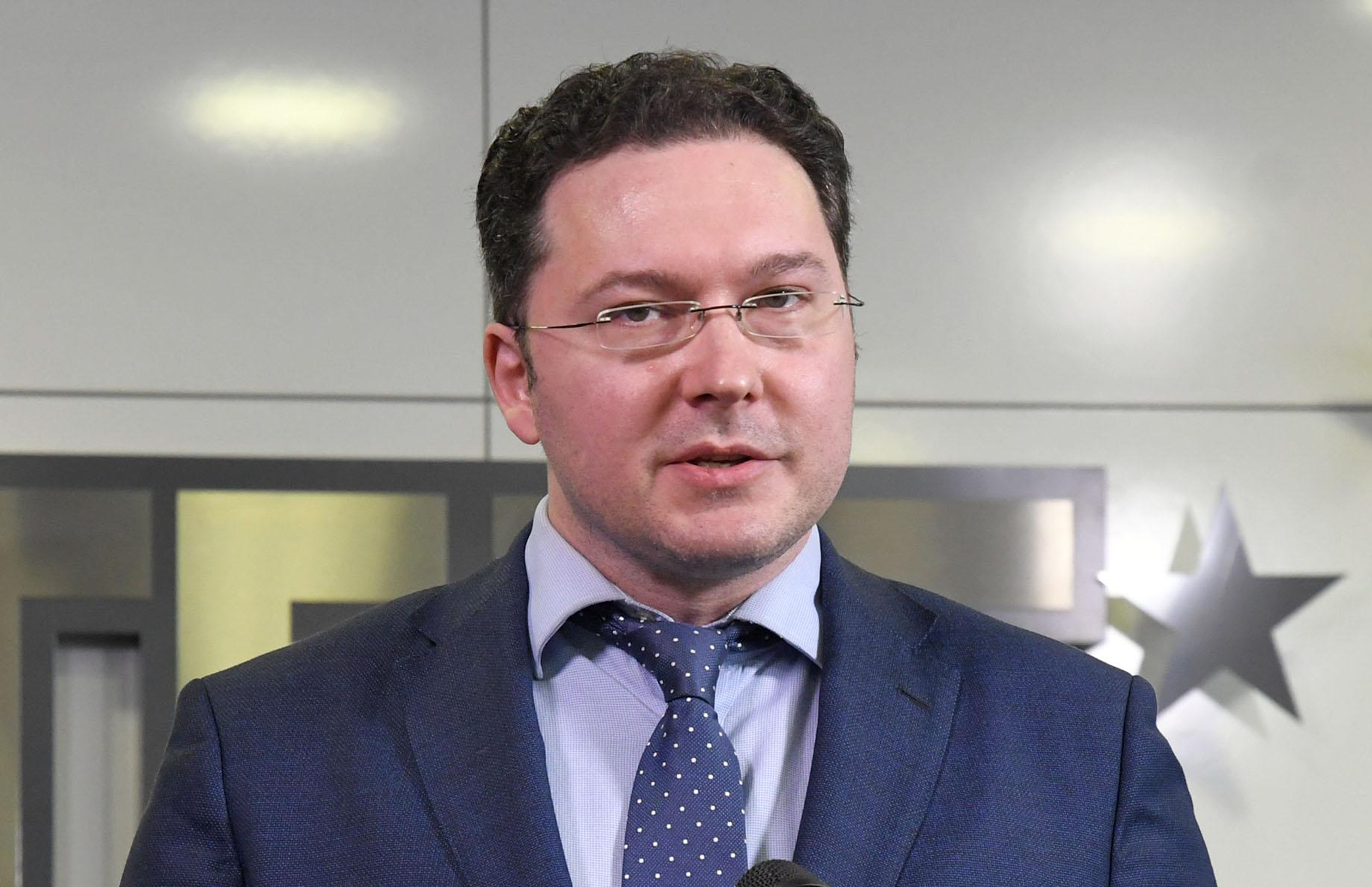 Даниел Митов, зам.-председател на ГЕРБ, бивш външен министър, пред „Труд“: Трябва да има натиск от САЩ и ЕС и върху Скопие