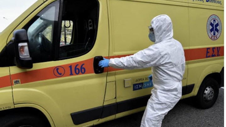 От днес глобяват неваксинираните над 60 г. в Гърция