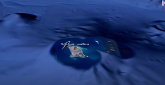 Паника сред жителите на Перу след изригването на вулкан в Тонга (Видео)