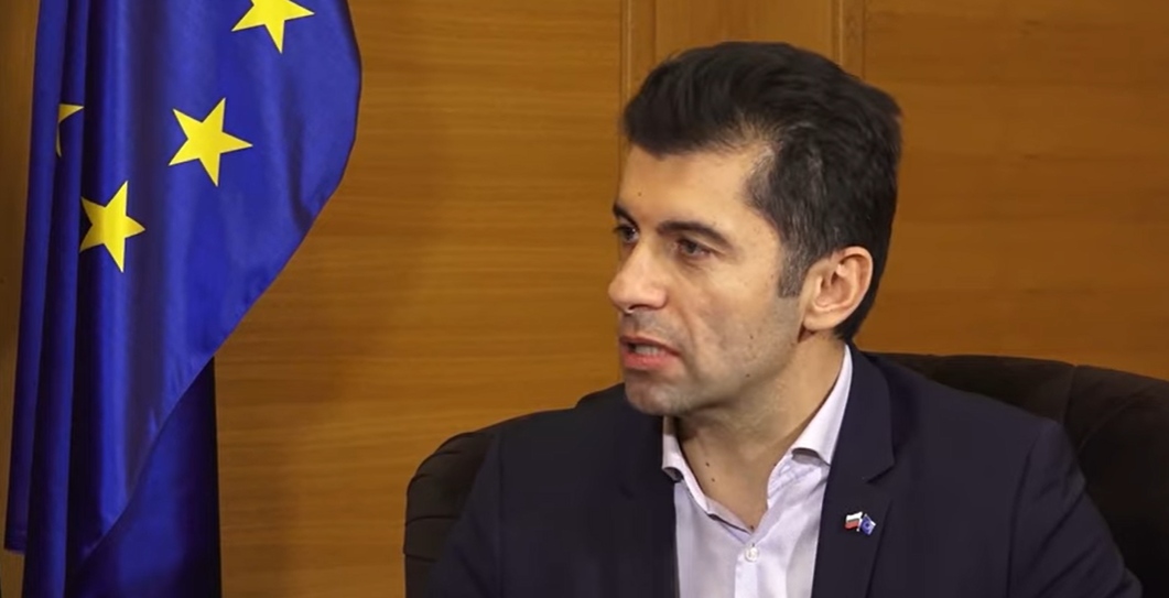 Кирил Петков пред агенция МИА: Вместо декларации и политическо говорене, да запретнем ръкави и да работим заедно (ВИДЕО)