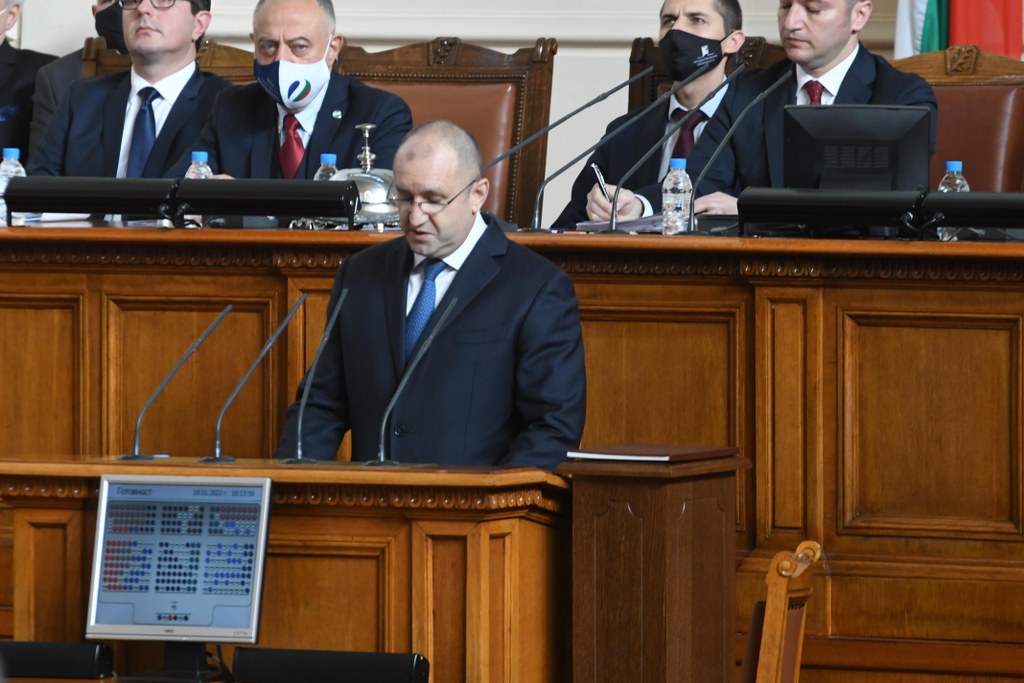 Радев: В България е налице антимафиотски консенсус