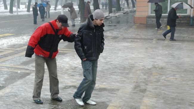 Студ сковава страната до сряда