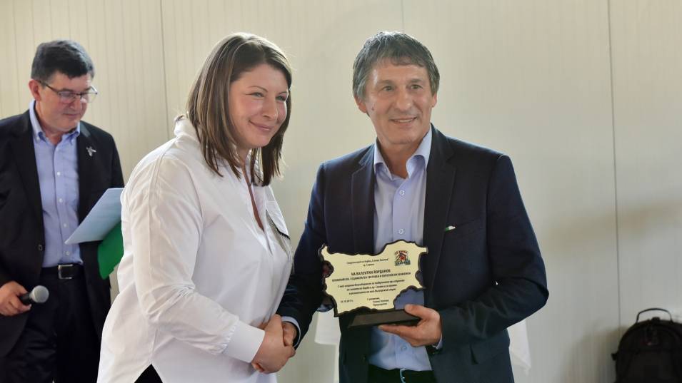 Станка Златева ще води националния отбор по борба за девойки