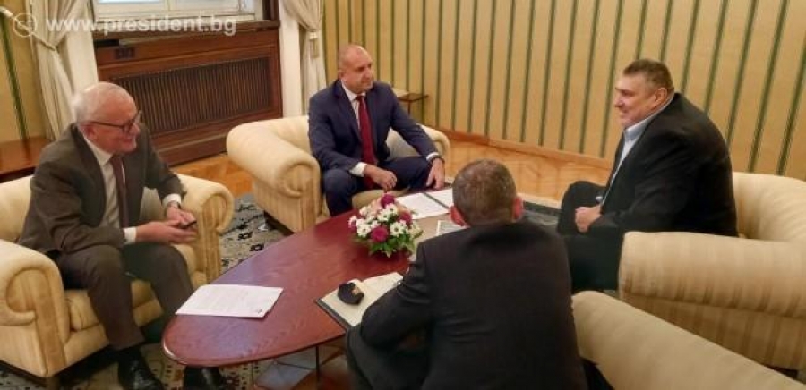Радев и Ганев на среща за бъдещето на волейбола