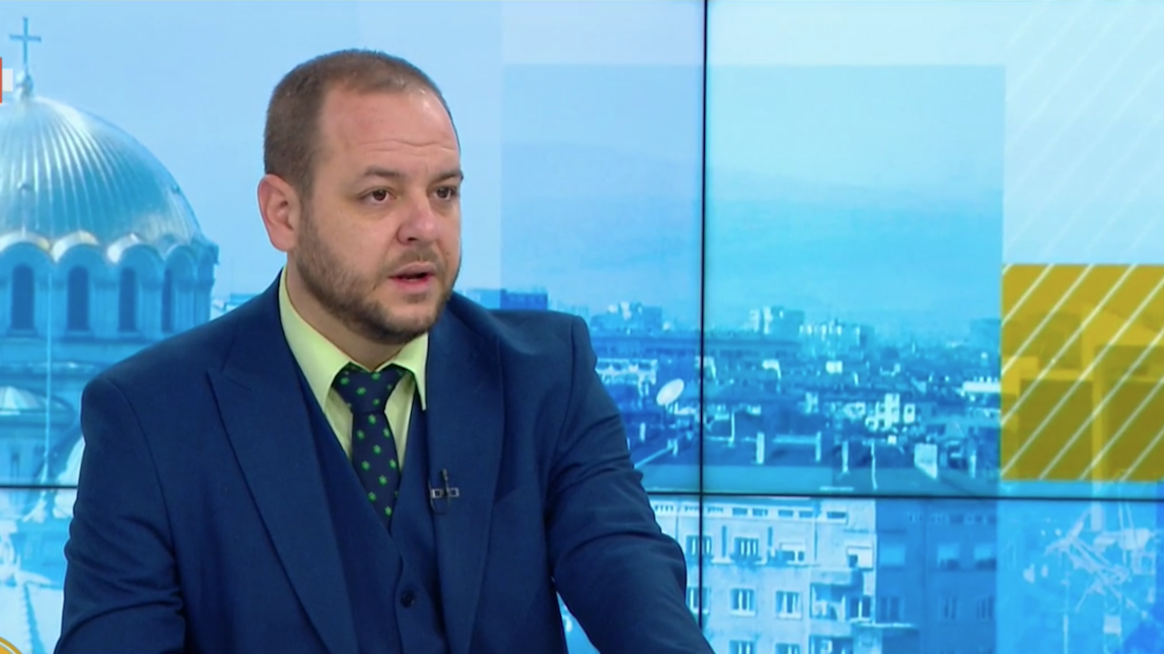 Борислав Сандов: Обмисля се спиране на държавните помощи за дърва и въглища за социално слабите