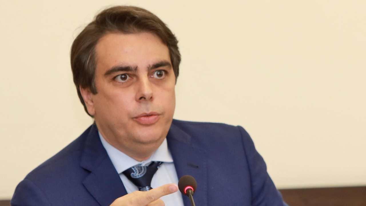 Работодателите искат извинение от Асен Василев