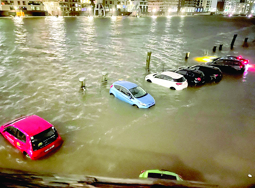 Буря донесе потоп в Германия